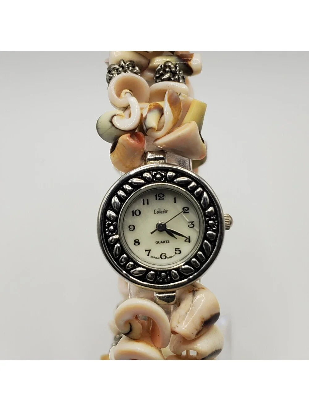 Collezio Shell Expandable Band Quartz Watch Women 25mm Silver Tone New Battery
